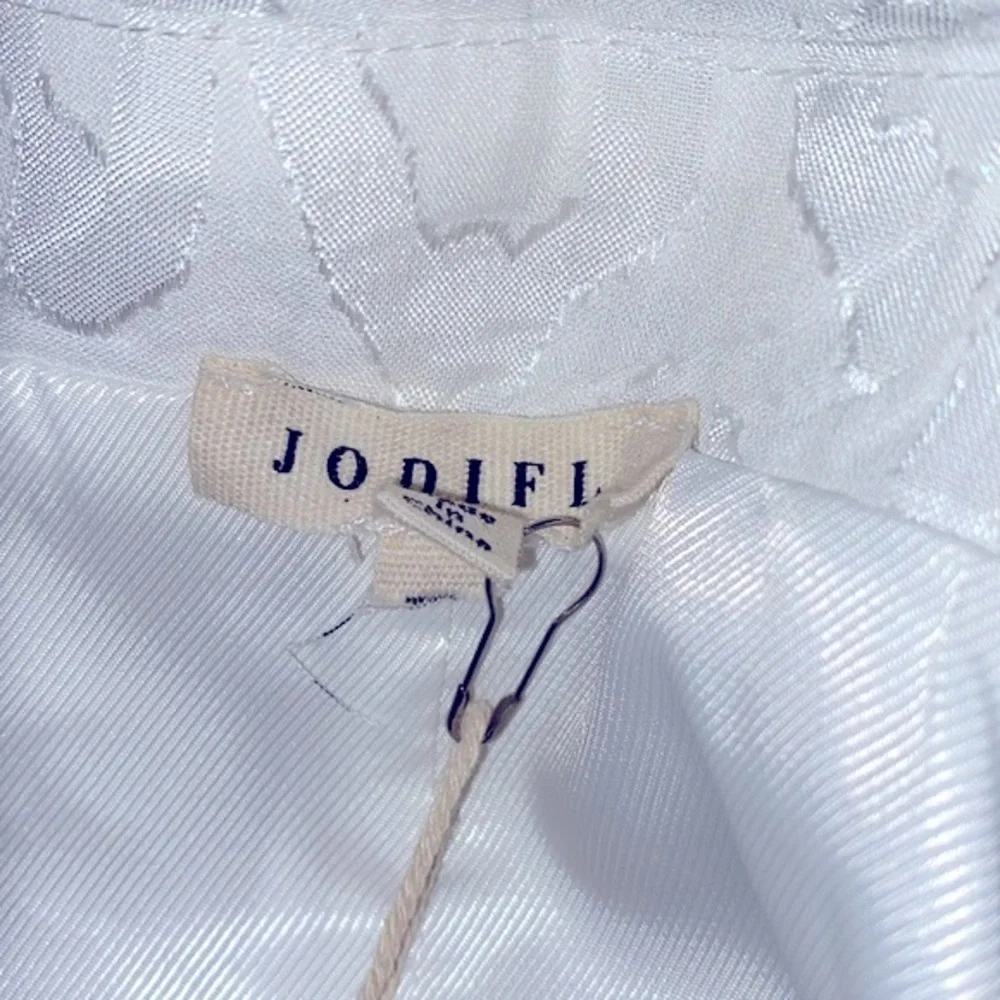 Jodifl white jacket size medium new with tags